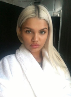 Amina Blue: Parents, Ethnicity, Nationality