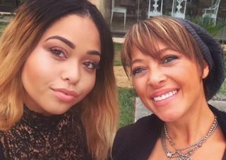 Jordyn Woods Mom – News, Dad Died