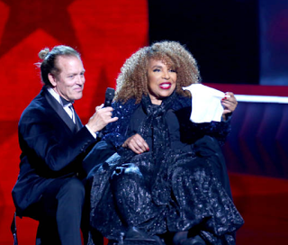 Roberta Flack – Wheelchair, Health, What Happened?