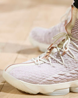 LeBron James Christmas Shoes 2017