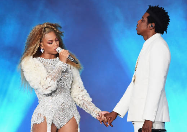 Anthony Charles Thomas Maxwell, Beyonce Fan