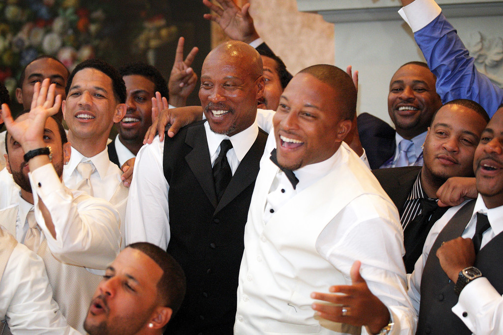 Byron Scott Wife, Son Thomas